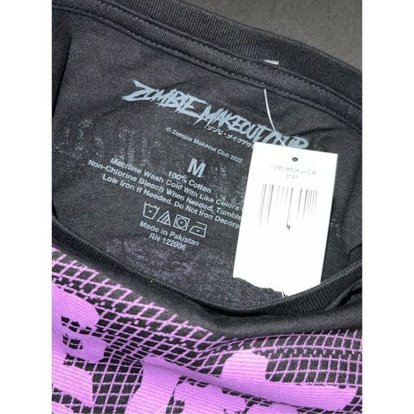 NWT Zombie Makeout Club Black Short Sleeve T Shirt Size Medium - Picture 3 of 4